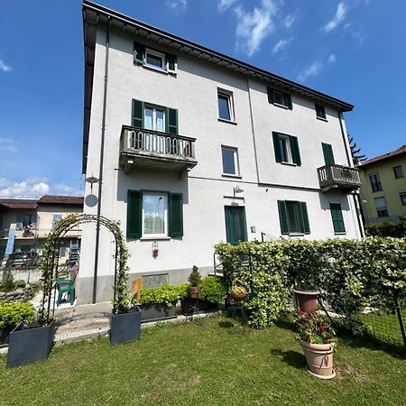 Acchiappasogni Holiday House Malgrate Bagian luar foto
