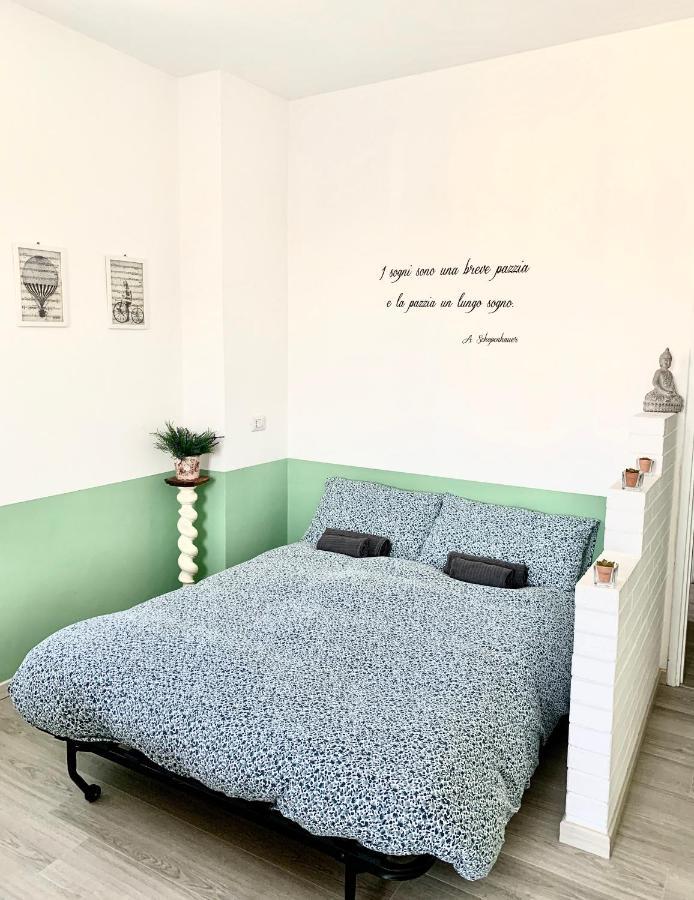 Acchiappasogni Holiday House Malgrate Bagian luar foto