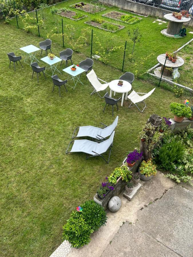 Acchiappasogni Holiday House Malgrate Bagian luar foto