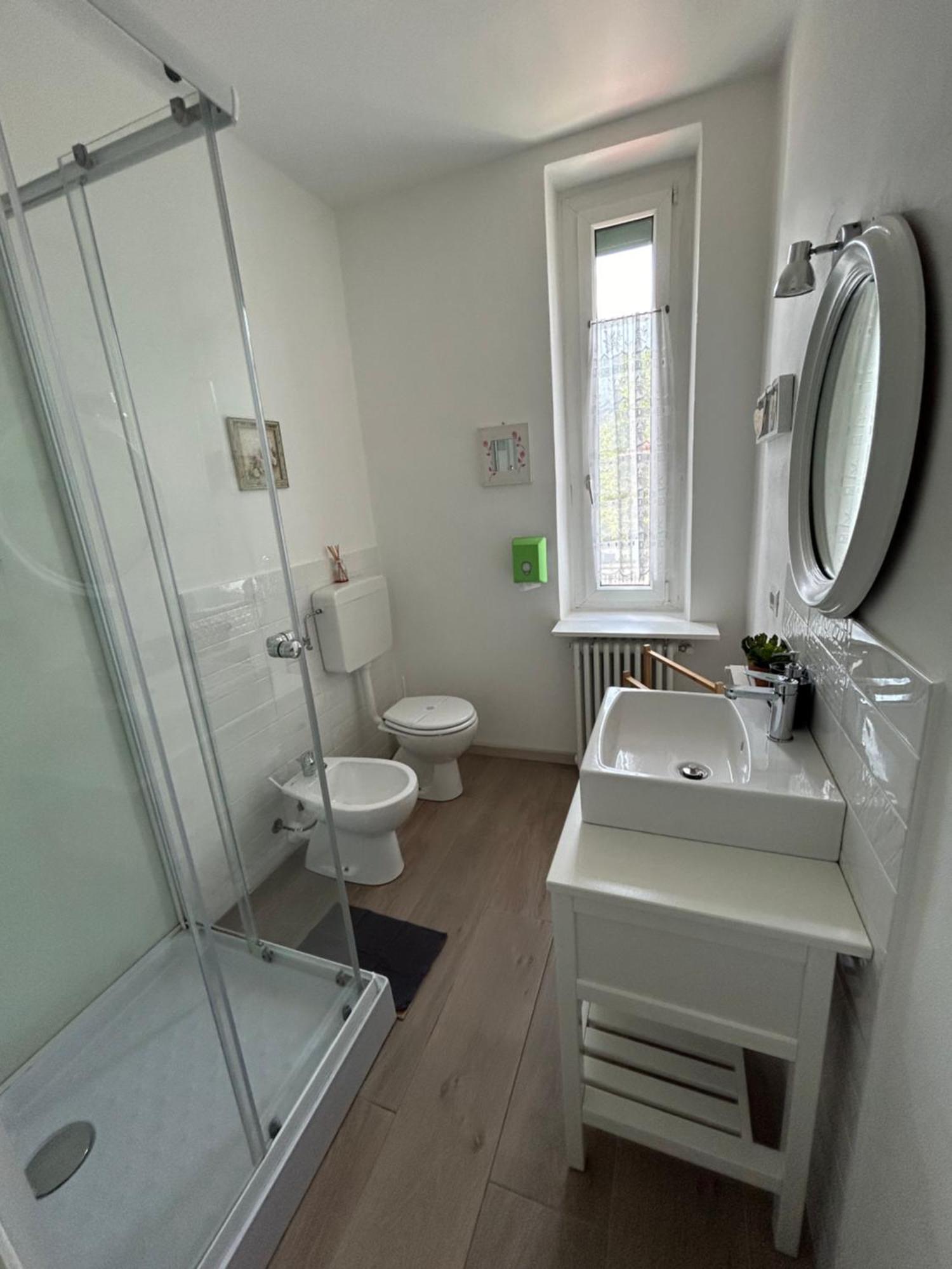 Acchiappasogni Holiday House Malgrate Bagian luar foto